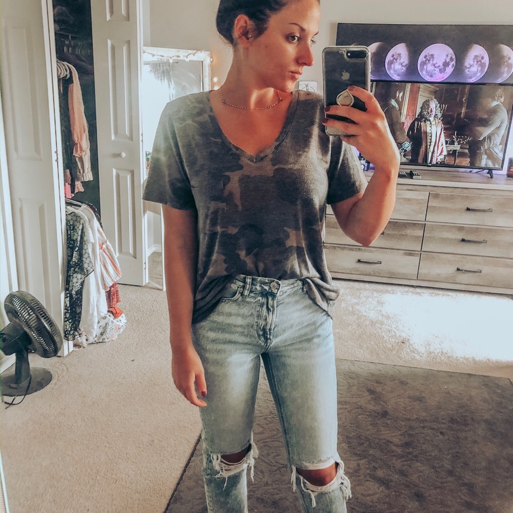 Relaxed camo tee
